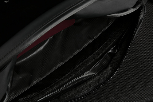 Наплечная сумка FlipSling 32х16х10 см, черная